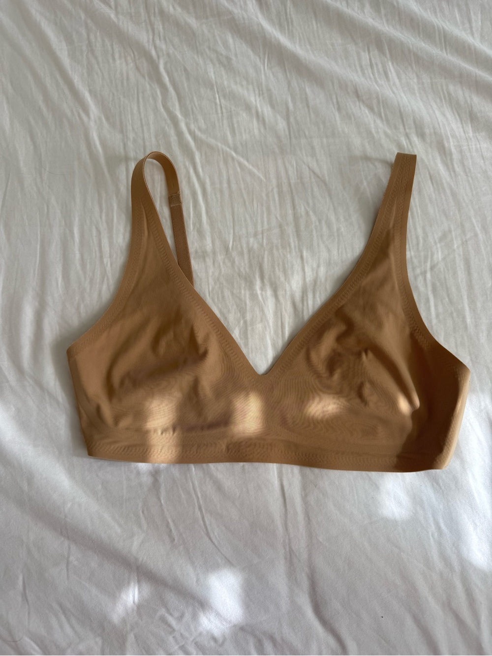 MeUndies DreamSeam Plunge Bralette Latte medium